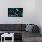 Lighthouse Apartment *